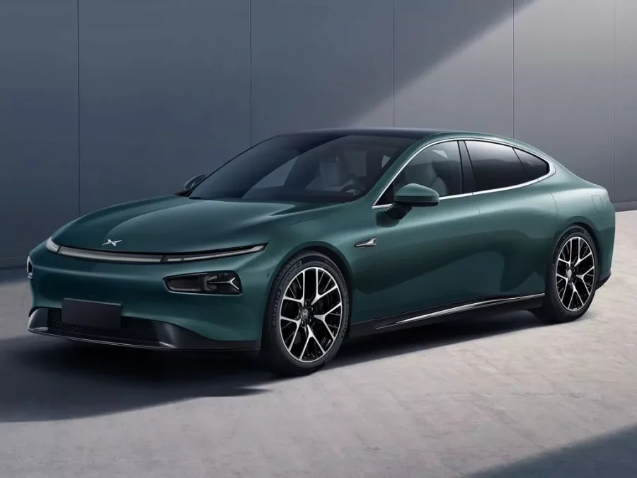 Renting Coches Eléctricos Xpeng P7Long Range RWD Arctic White